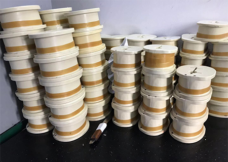 硅膠灌模出現(xiàn)冒泡，啥情況
